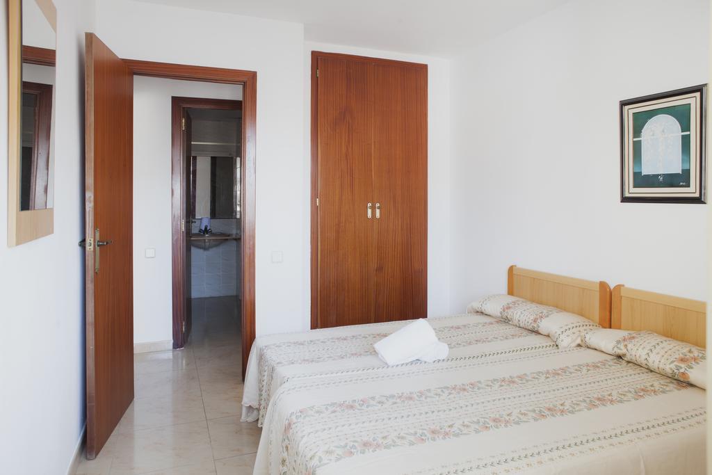 Suite Apartments Arquus Salou Room photo